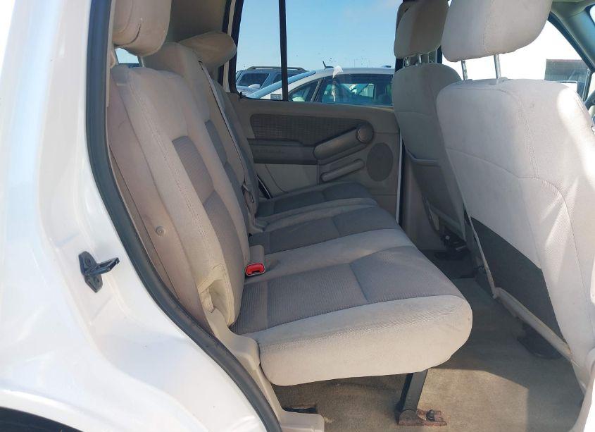 Photo 8 of 2006 Ford Explorer XLT (VIN 1FMEU73E46UA96139)