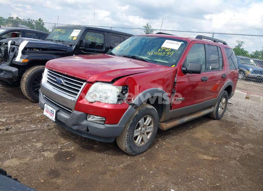Photo 2 of 2006 Ford Explorer XLT (VIN 1FMEU73E46UB59076)