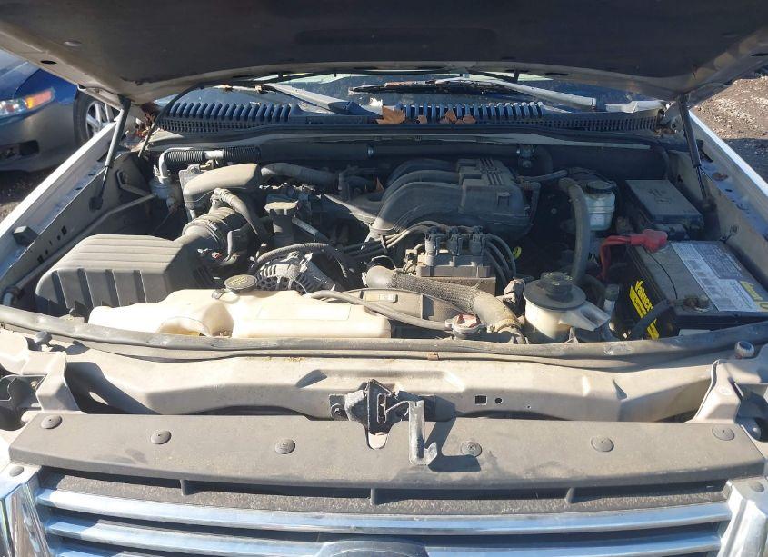 Photo 10 of 2007 Ford Explorer XLT (VIN 1FMEU73E47UB08940)