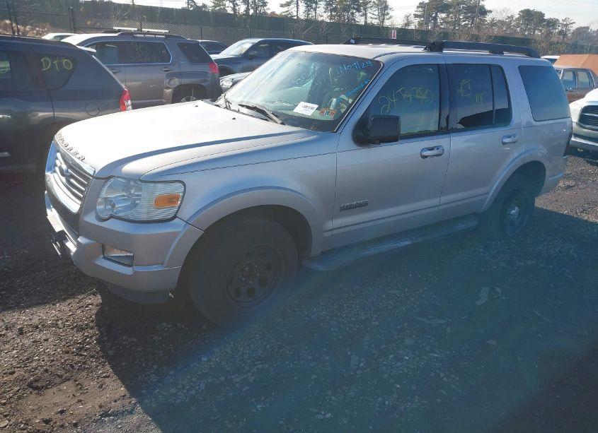 Photo 2 of 2007 Ford Explorer XLT (VIN 1FMEU73E47UB08940)