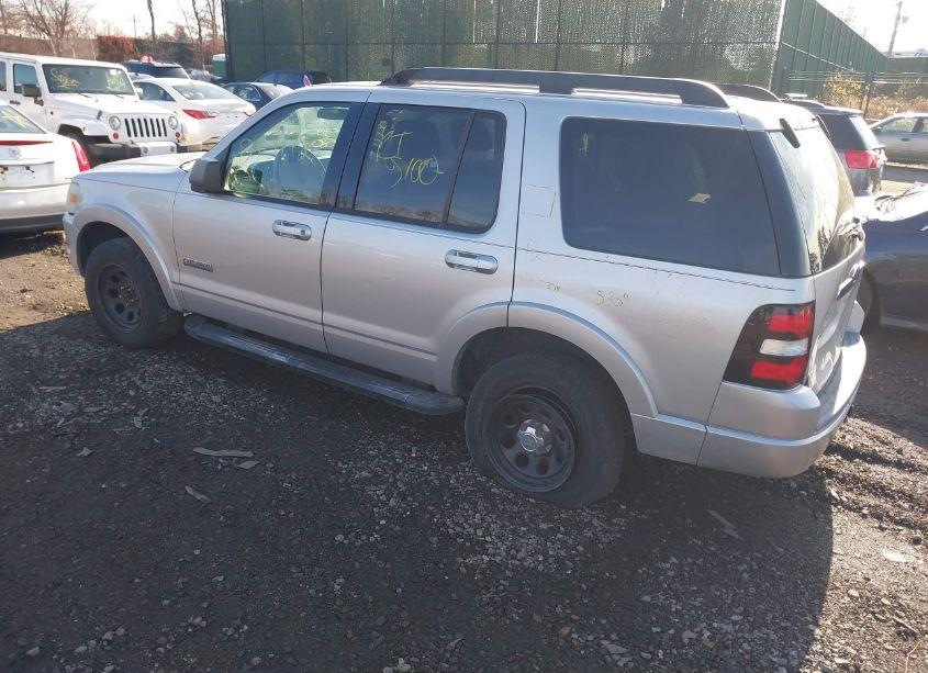 Photo 3 of 2007 Ford Explorer XLT (VIN 1FMEU73E47UB08940)