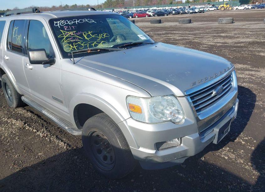 Photo 6 of 2007 Ford Explorer XLT (VIN 1FMEU73E47UB08940)