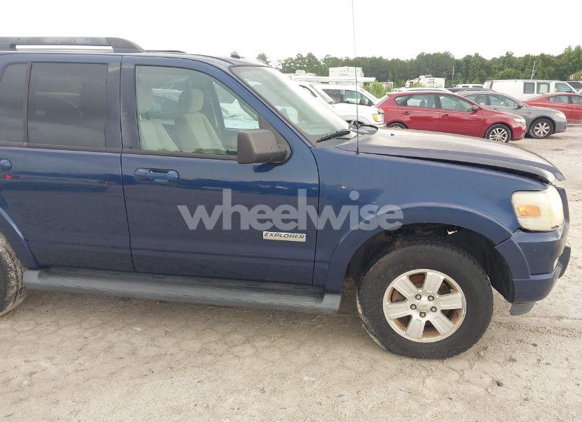 2008 Ford Explorer XLT (VIN 1FMEU73E48UA84950) main photo
