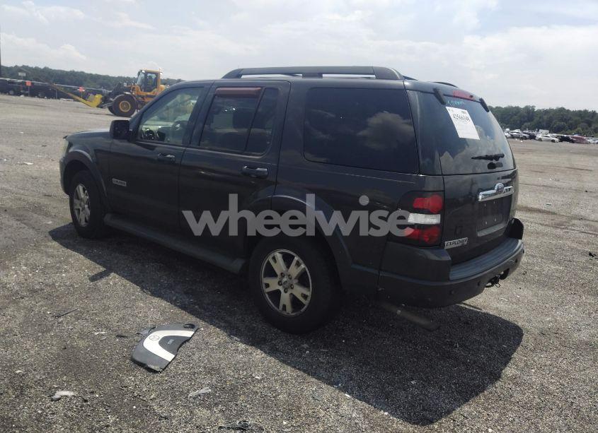 Photo 3 of 2007 Ford Explorer XLT (VIN 1FMEU73E57UA74667)