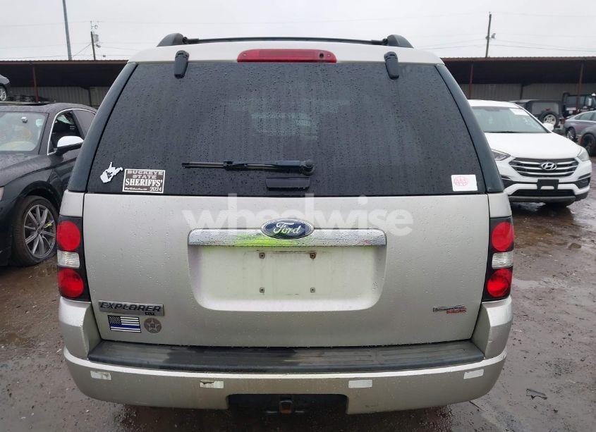Photo 16 of 2007 Ford Explorer XLT (VIN 1FMEU73E57UB79127)