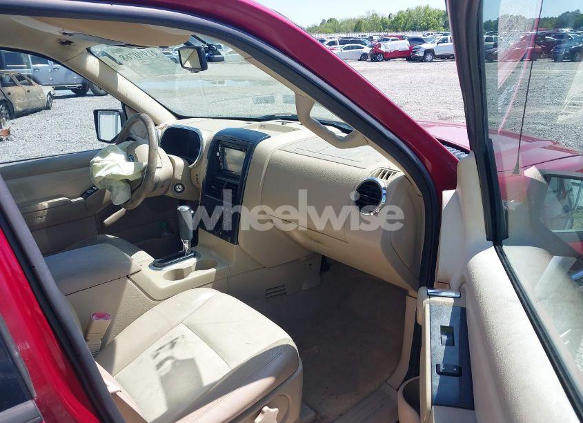 Photo 5 of 2006 Ford Explorer XLT (VIN 1FMEU73E66UA42910)