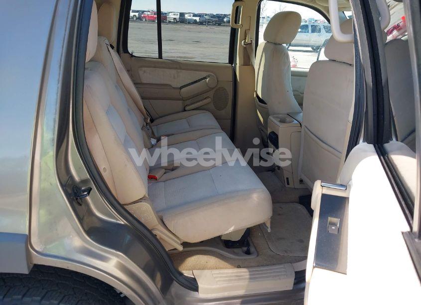 Photo 8 of 2006 Ford Explorer XLT (VIN 1FMEU73E66UB73562)