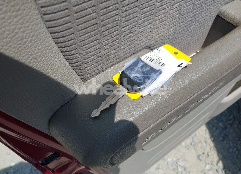 Photo 11 of 2007 Ford Explorer XLT (VIN 1FMEU73E67UB28736)