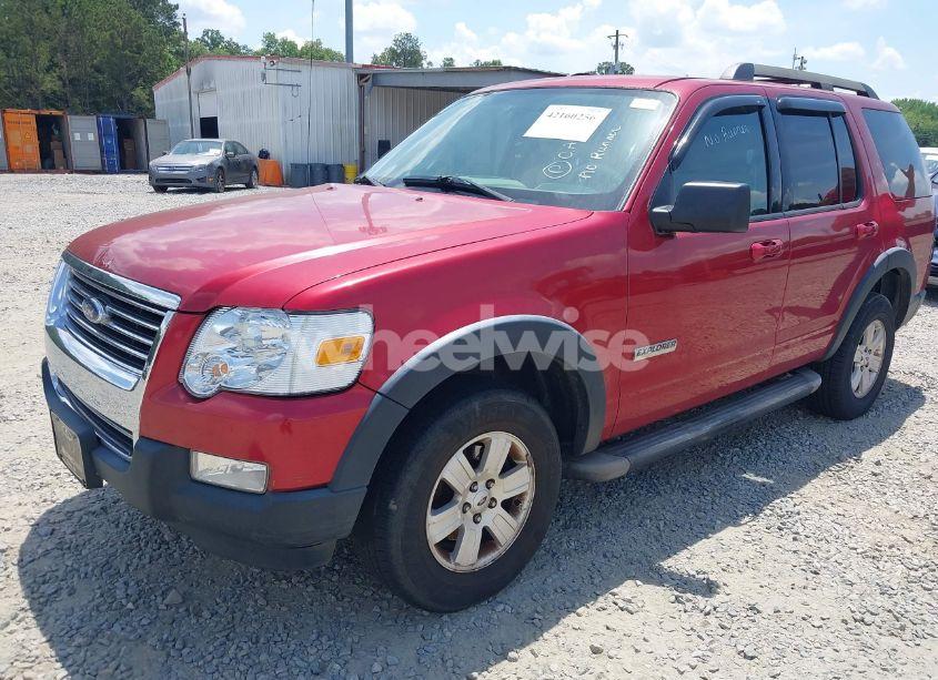 Photo 2 of 2007 Ford Explorer XLT (VIN 1FMEU73E67UB28736)