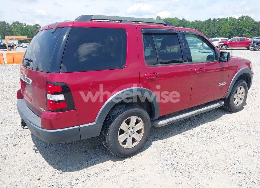 Photo 4 of 2007 Ford Explorer XLT (VIN 1FMEU73E67UB28736)