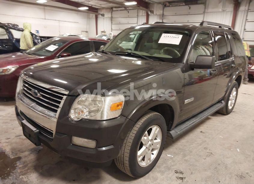 Photo 2 of 2007 Ford Explorer XLT (VIN 1FMEU73E67UB44483)