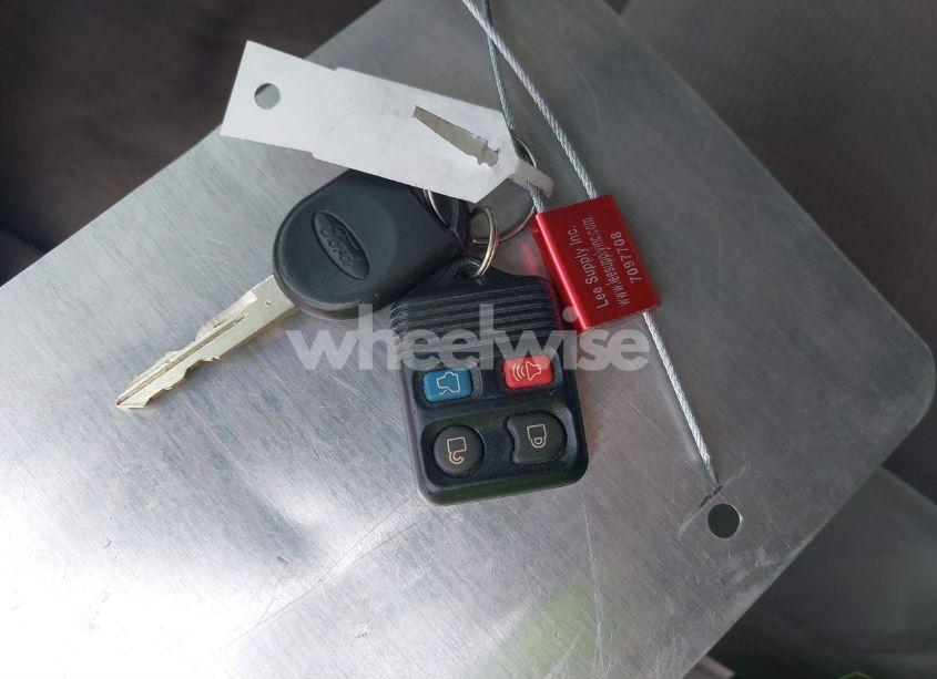 Photo 11 of 2007 Ford Explorer XLT (VIN 1FMEU73E67UB44872)