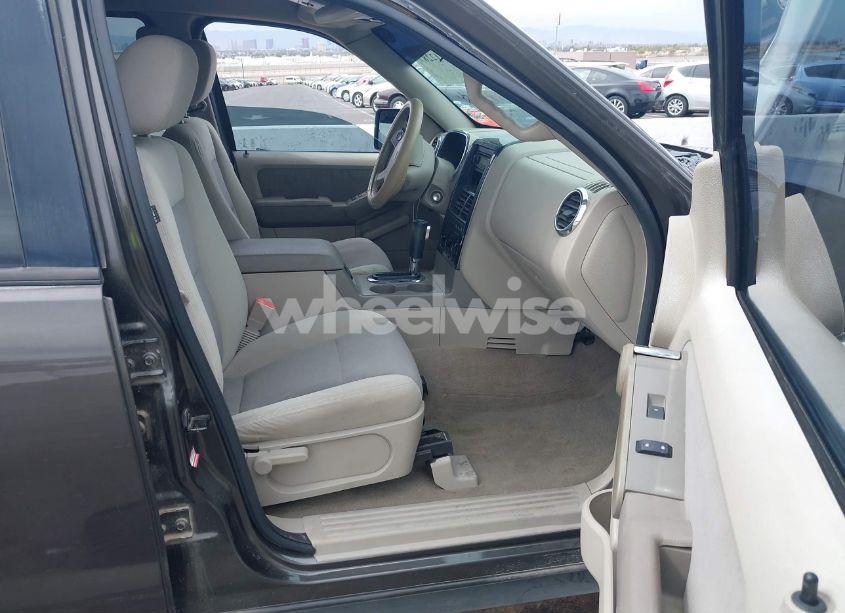 Photo 5 of 2007 Ford Explorer XLT (VIN 1FMEU73E67UB44872)