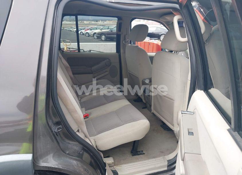 Photo 8 of 2007 Ford Explorer XLT (VIN 1FMEU73E67UB44872)