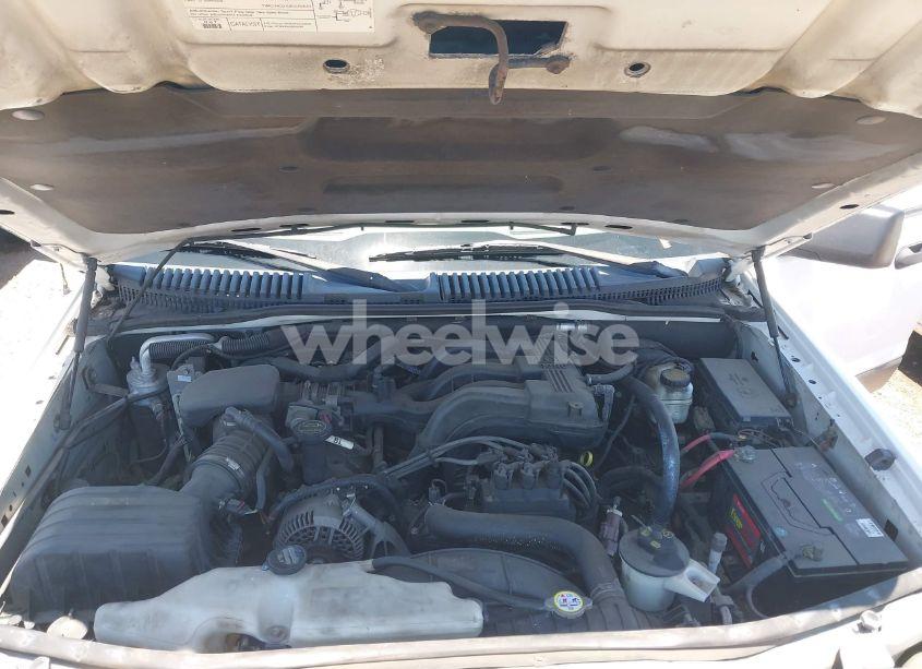 Photo 10 of 2006 Ford Explorer XLT (VIN 1FMEU73E76UA81201)