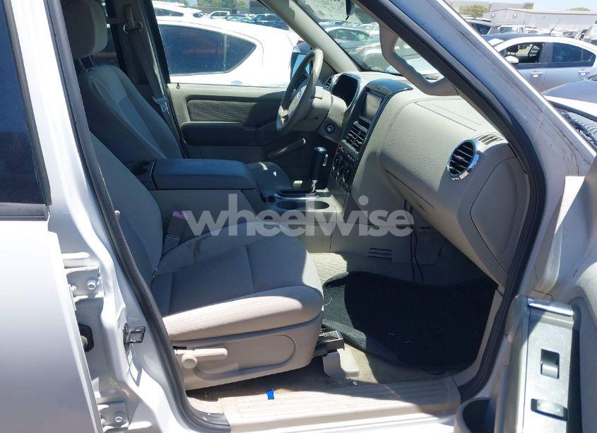 Photo 5 of 2006 Ford Explorer XLT (VIN 1FMEU73E76UA81201)