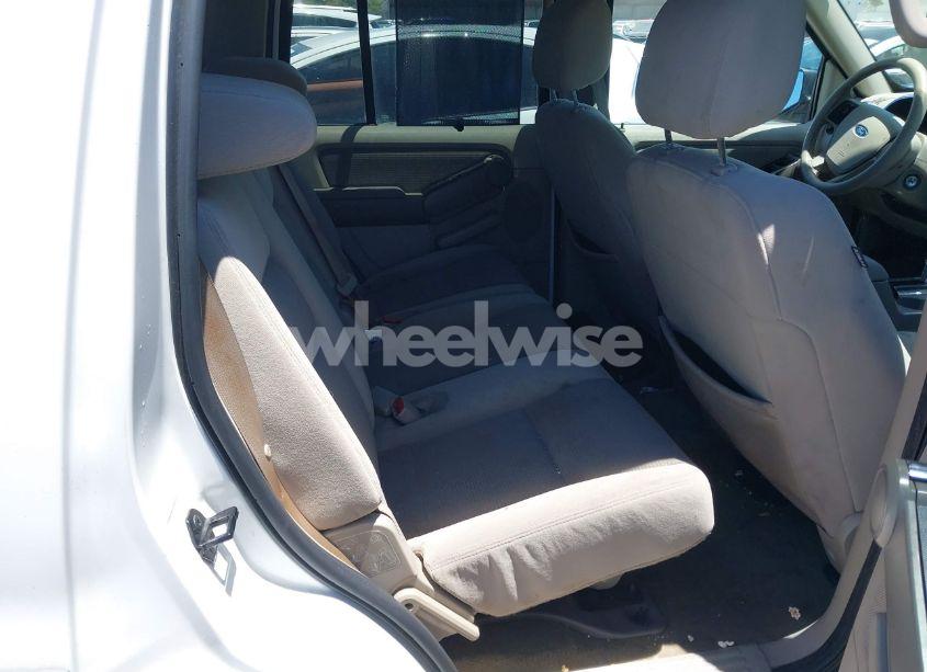Photo 8 of 2006 Ford Explorer XLT (VIN 1FMEU73E76UA81201)