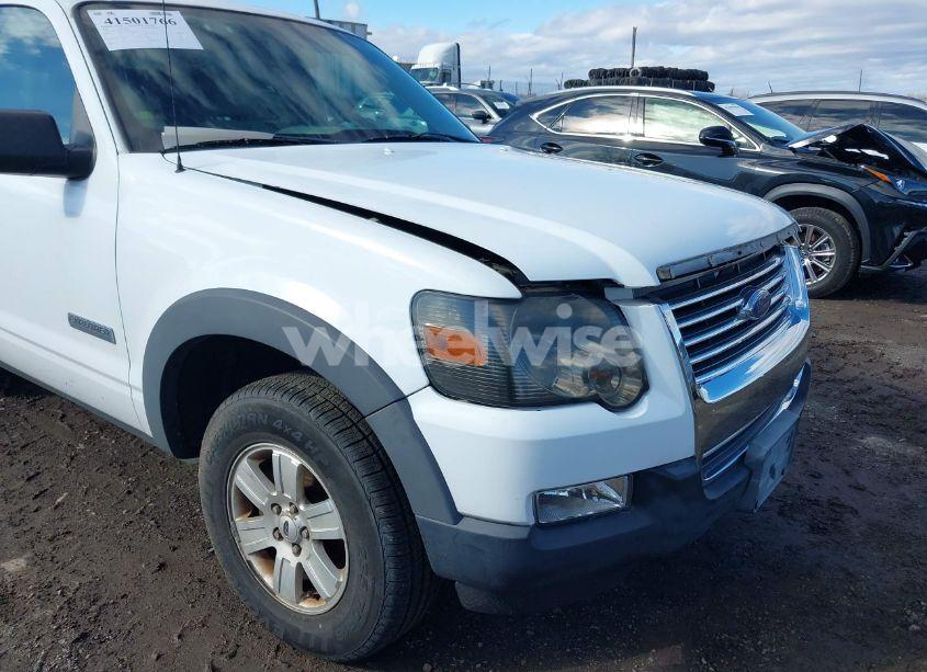 Photo 12 of 2007 Ford Explorer XLT (VIN 1FMEU73E77UB23643)