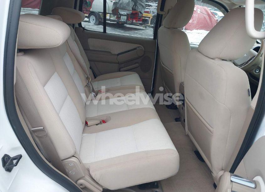 Photo 8 of 2009 Ford Explorer XLT (VIN 1FMEU73E79UA42936)