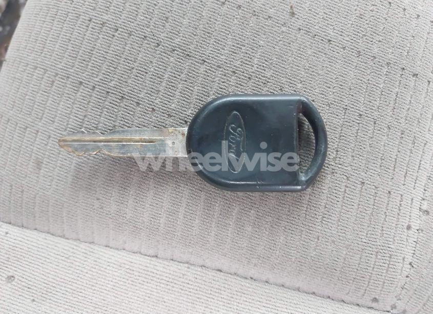 Photo 11 of 2006 Ford Explorer XLT (VIN 1FMEU73E86UB10060)