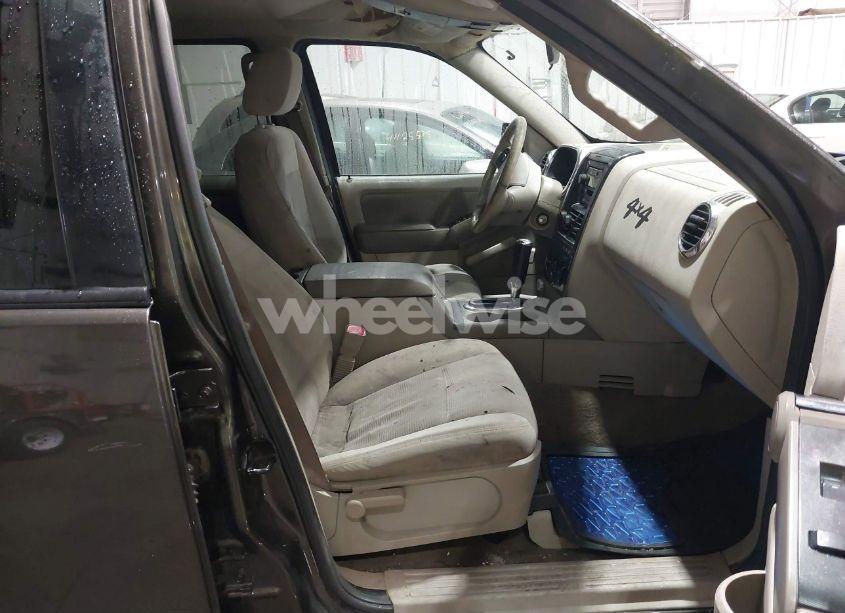 Photo 5 of 2006 Ford Explorer XLT (VIN 1FMEU73E86ZA14691)