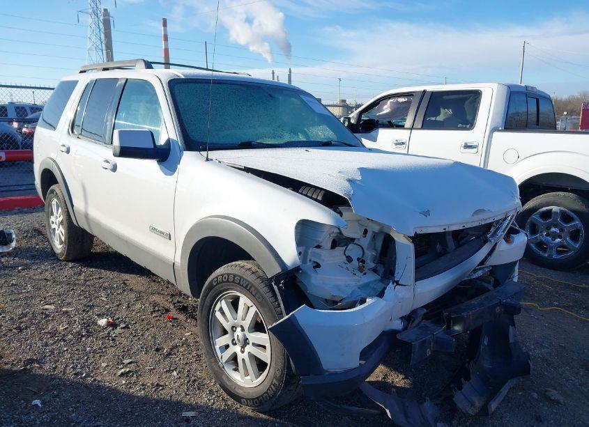 2006 Ford Explorer XLT (VIN 1FMEU73E86ZA29319) main photo