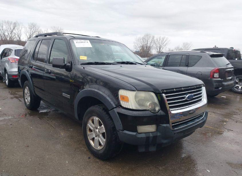 2007 Ford Explorer XLT (VIN 1FMEU73E87UB33663) main photo