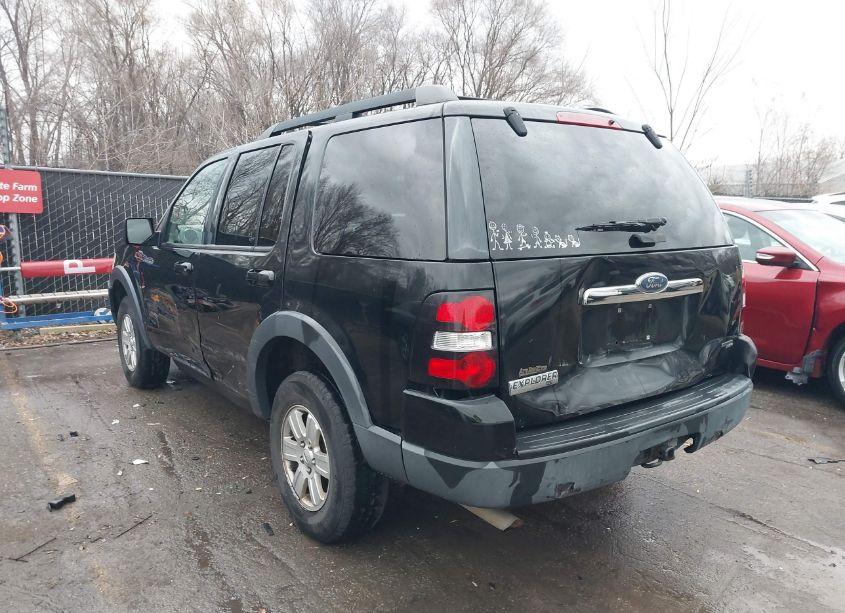 Photo 3 of 2007 Ford Explorer XLT (VIN 1FMEU73E87UB33663)