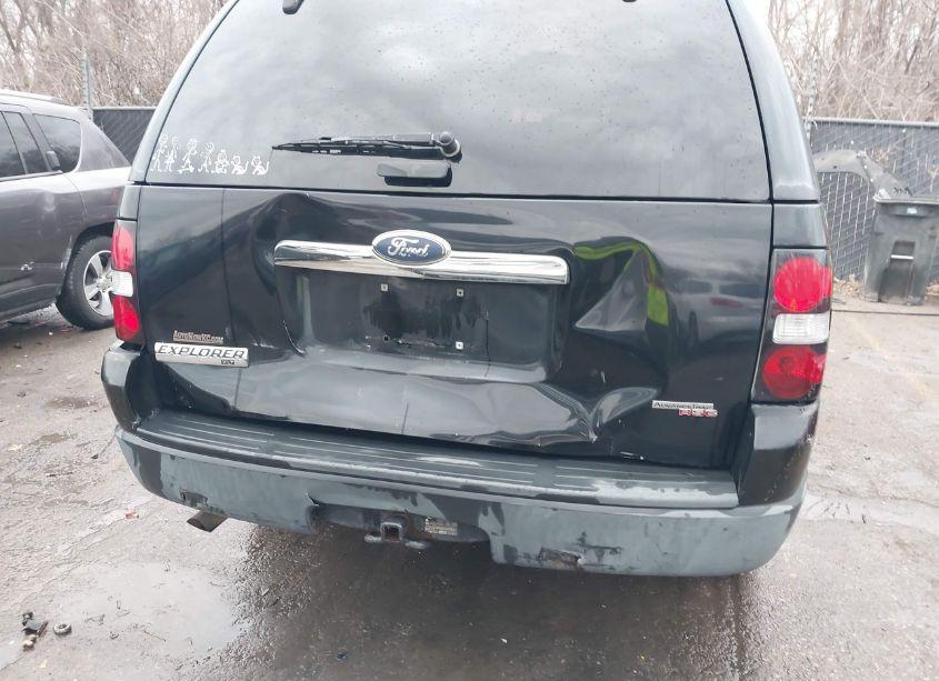 Photo 6 of 2007 Ford Explorer XLT (VIN 1FMEU73E87UB33663)