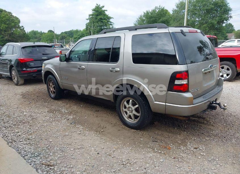 Photo 3 of 2008 Ford Explorer XLT (VIN 1FMEU73E88UA03948)