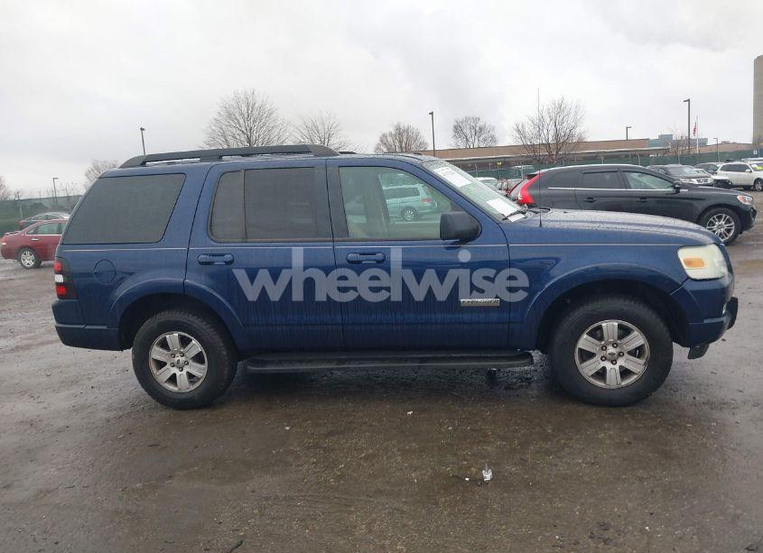 Photo 13 of 2008 Ford Explorer XLT (VIN 1FMEU73E88UA55371)