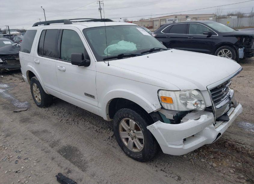 2008 Ford Explorer XLT (VIN 1FMEU73E88UB28738) main photo