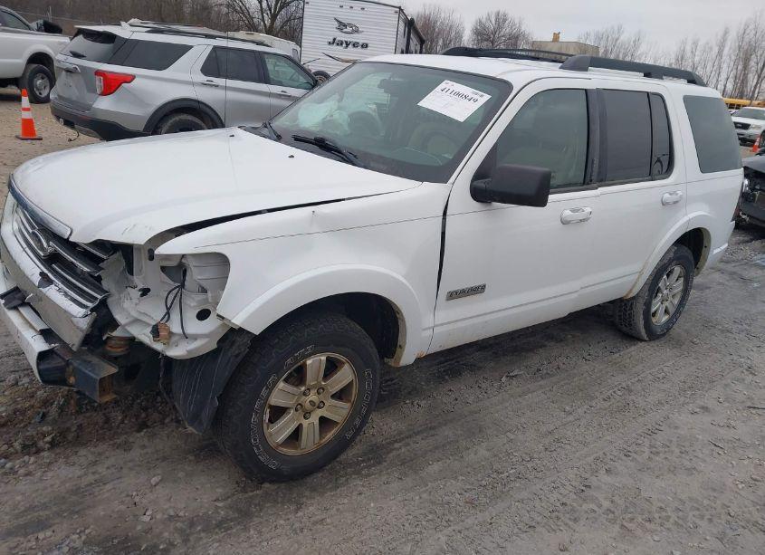 Photo 2 of 2008 Ford Explorer XLT (VIN 1FMEU73E88UB28738)