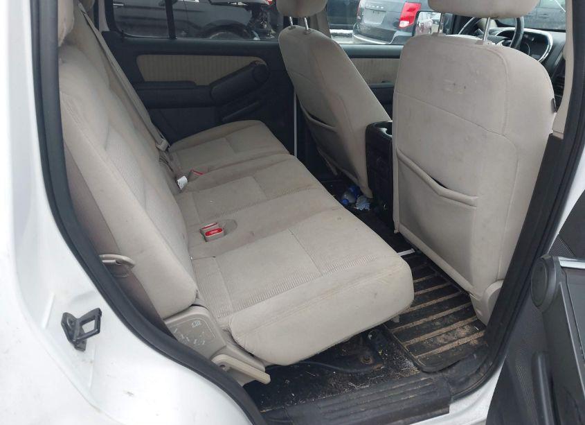 Photo 8 of 2008 Ford Explorer XLT (VIN 1FMEU73E88UB28738)