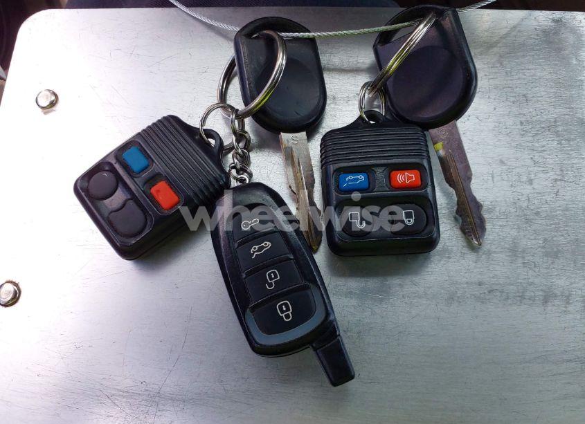 Photo 11 of 2006 Ford Explorer XLT (VIN 1FMEU73E96UA31318)