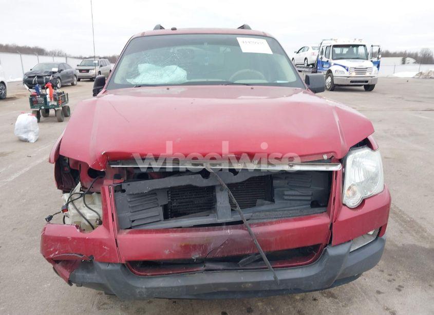 Photo 6 of 2006 Ford Explorer XLT (VIN 1FMEU73E96UA93317)