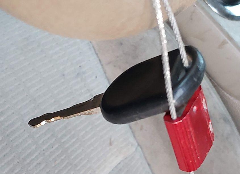 Photo 11 of 2007 Ford Explorer XLT (VIN 1FMEU73E97UB08075)