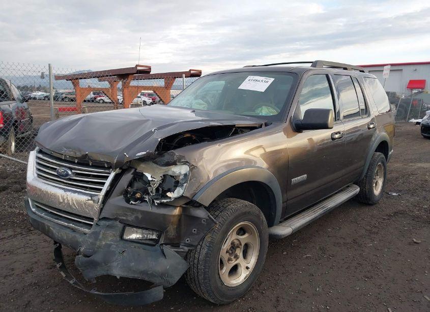 Photo 2 of 2007 Ford Explorer XLT (VIN 1FMEU73E97UB08075)