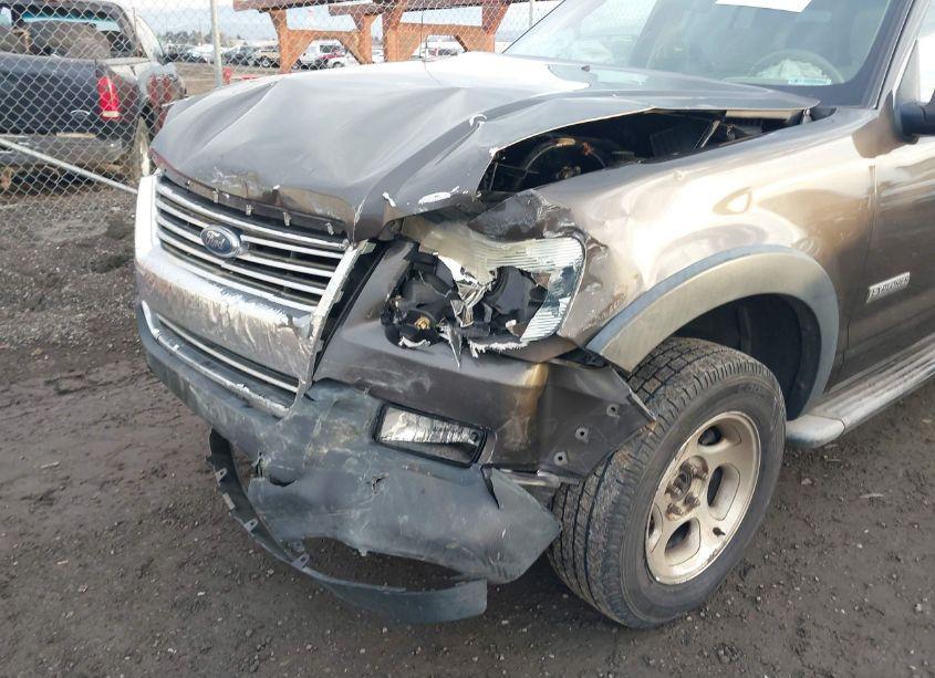 Photo 6 of 2007 Ford Explorer XLT (VIN 1FMEU73E97UB08075)
