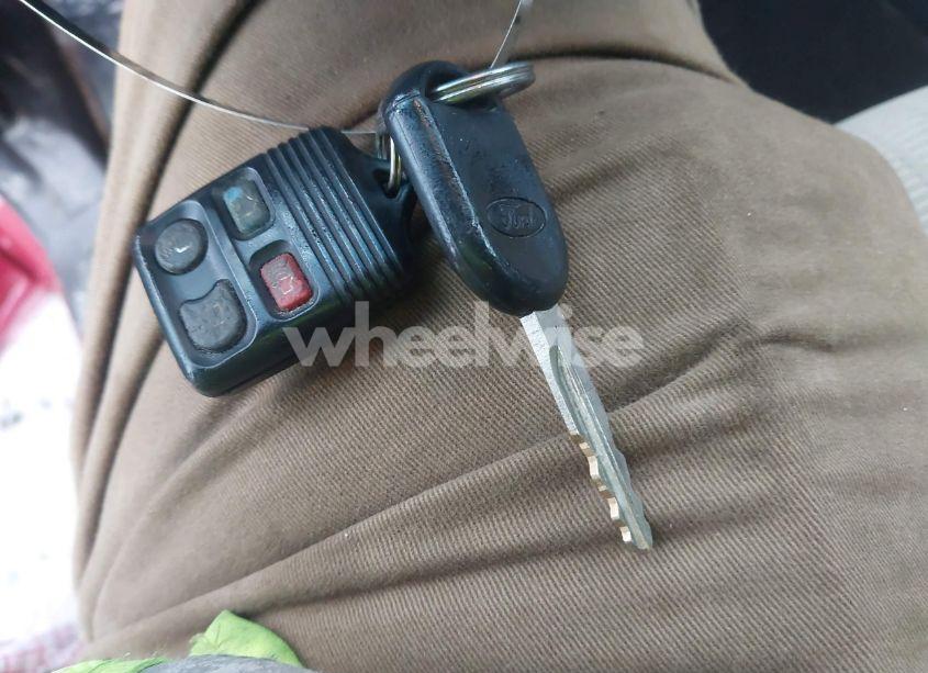 Photo 11 of 2008 Ford Explorer XLT (VIN 1FMEU73E98UA46565)