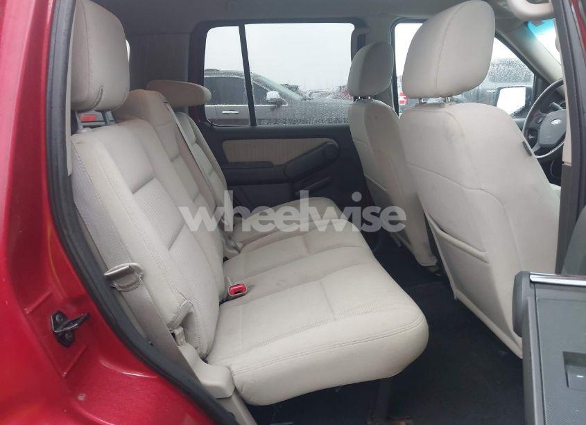 Photo 8 of 2008 Ford Explorer XLT (VIN 1FMEU73E98UA46565)