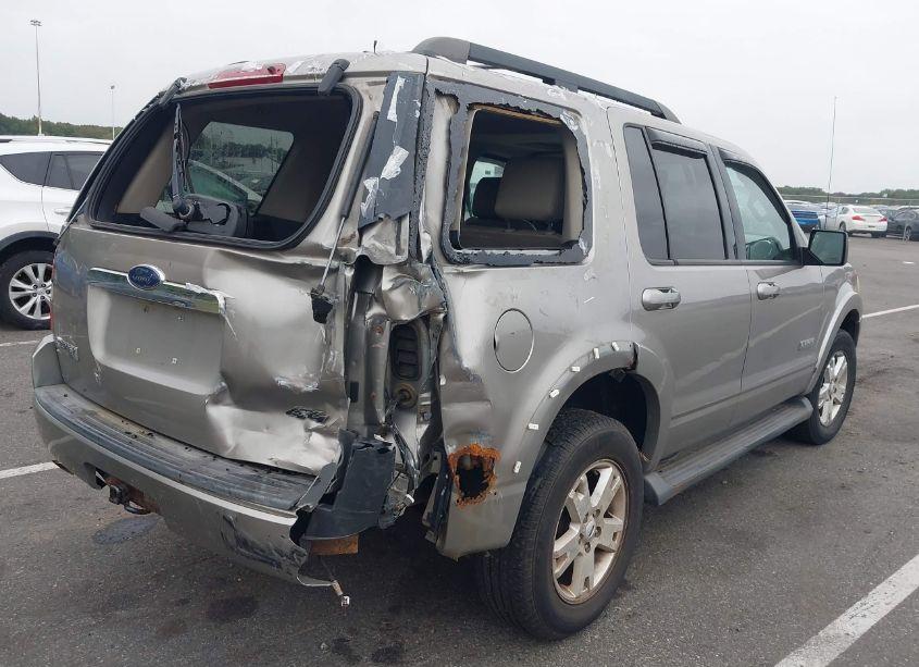 Photo 4 of 2008 Ford Explorer XLT (VIN 1FMEU73E98UA59056)