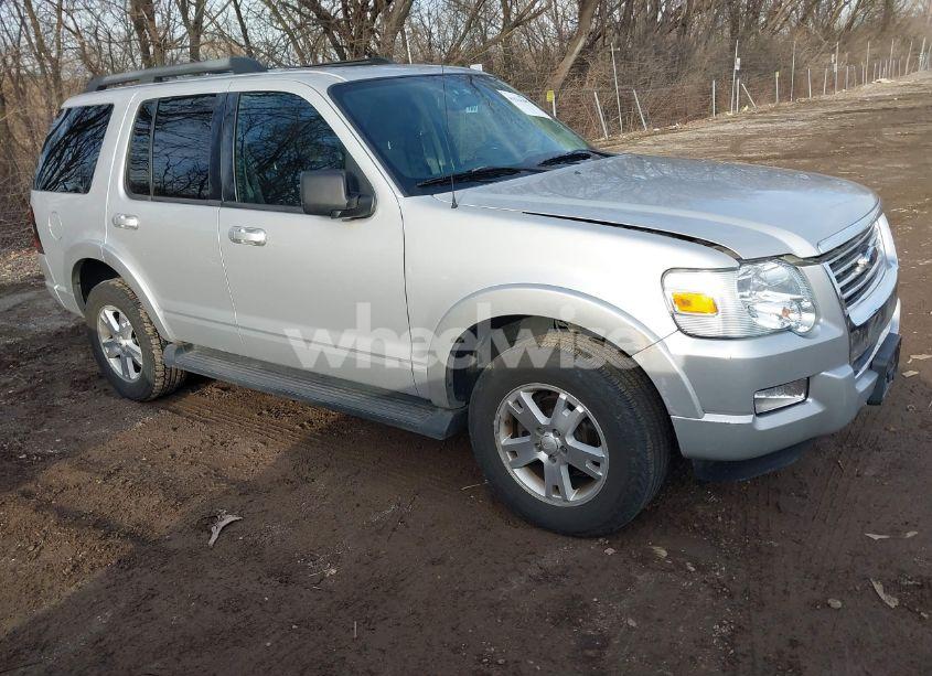 2009 Ford Explorer XLT (VIN 1FMEU73E99UA26169) main photo