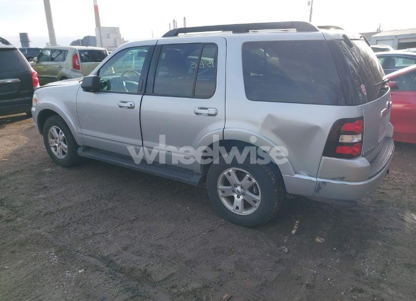 Photo 3 of 2009 Ford Explorer XLT (VIN 1FMEU73E99UA26169)