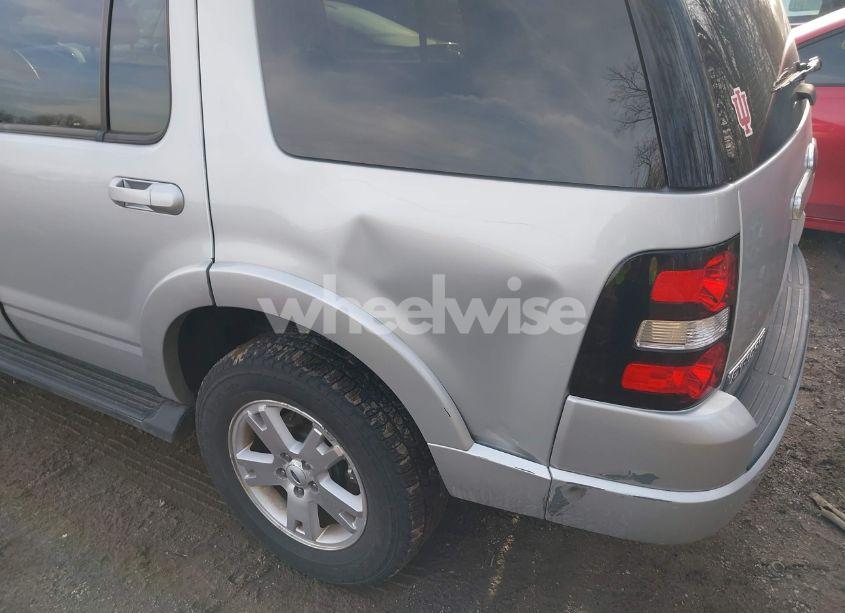 Photo 6 of 2009 Ford Explorer XLT (VIN 1FMEU73E99UA26169)