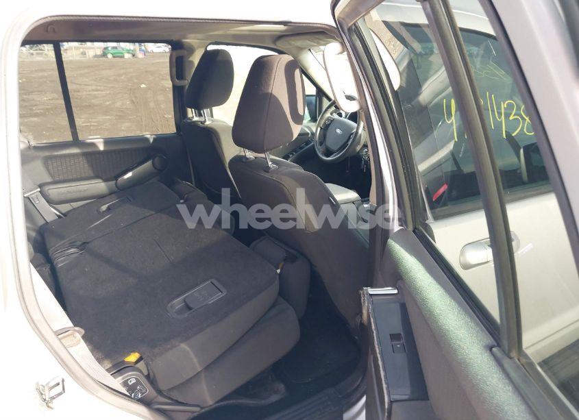 Photo 8 of 2009 Ford Explorer XLT (VIN 1FMEU73E99UA26169)