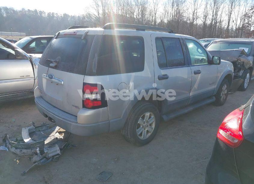 Photo 4 of 2006 Ford Explorer XLT (VIN 1FMEU73EX6UA79443)