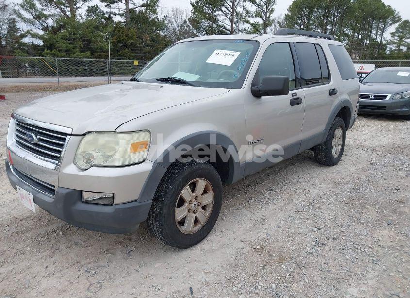 Photo 6 of 2006 Ford Explorer XLT (VIN 1FMEU73EX6UB73810)