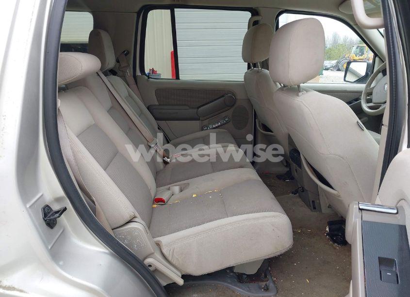 Photo 8 of 2006 Ford Explorer XLT (VIN 1FMEU73EX6UB73810)