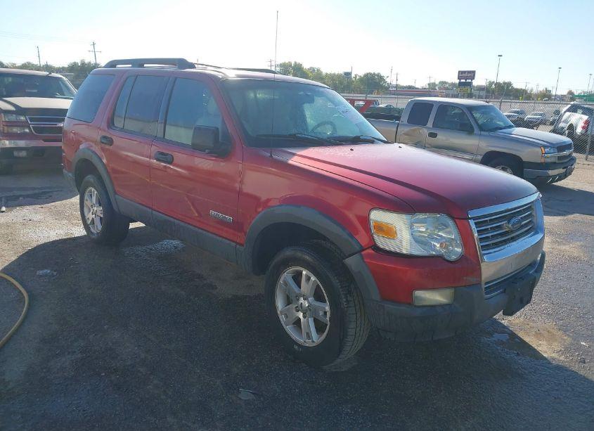 2006 Ford Explorer XLT (VIN 1FMEU73EX6ZA10383) main photo